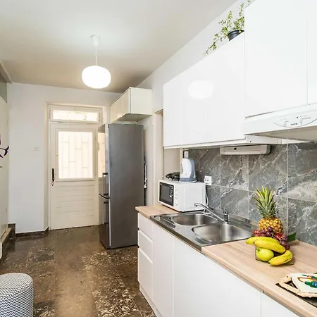 & Mara & Petrunjela - Two Bedroom With Terrace And Sea View Cavtat