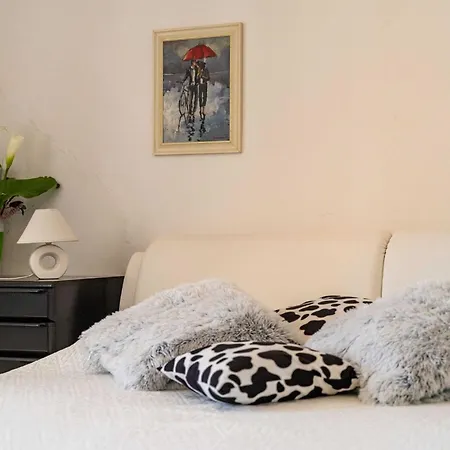 & Mara & Petrunjela - Two Bedroom With Terrace And Sea View Lägenhet *