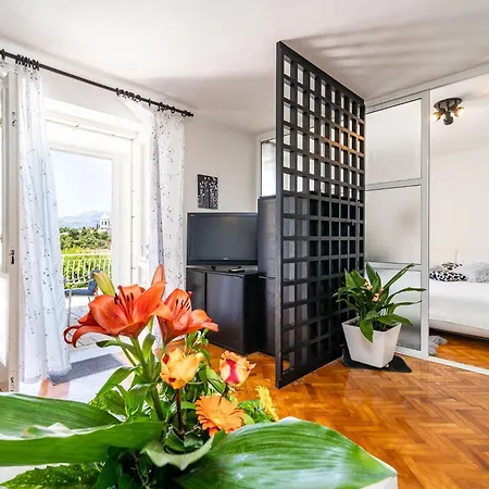 & Mara & Petrunjela - Two Bedroom With Terrace And Sea View *