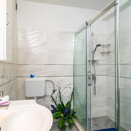 Lejlighed & Mara & Petrunjela - Two Bedroom With Terrace And Sea View Cavtat