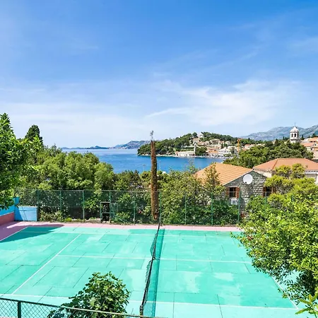 Apartment & Mara & Petrunjela - Two Bedroom With Terrace And Sea View *