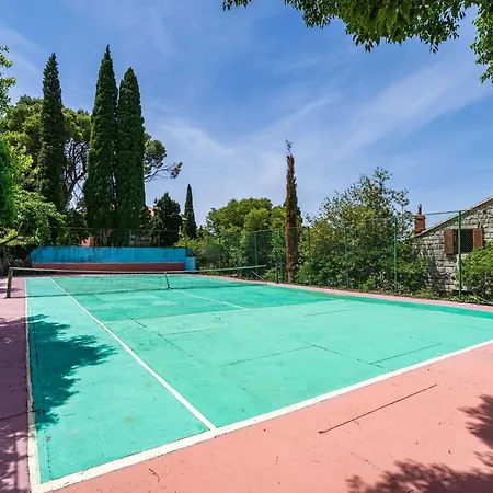 & Mara & Petrunjela - Two Bedroom With Terrace And Sea View Lejlighed Cavtat