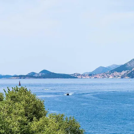 Lejlighed & Mara & Petrunjela - Two Bedroom With Terrace And Sea View *