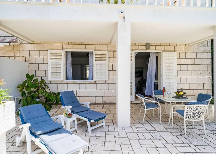 & Mara & Petrunjela - Two Bedroom With Terrace And Sea View Cavtat