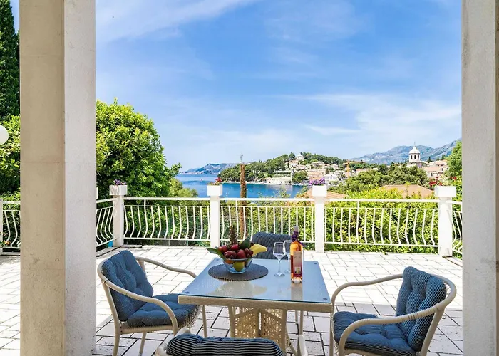 & Mara & Petrunjela - Two Bedroom With Terrace And Sea View *