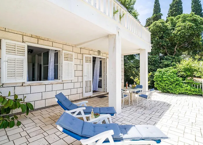 & Mara & Petrunjela - Two Bedroom With Terrace And Sea View Cavtat