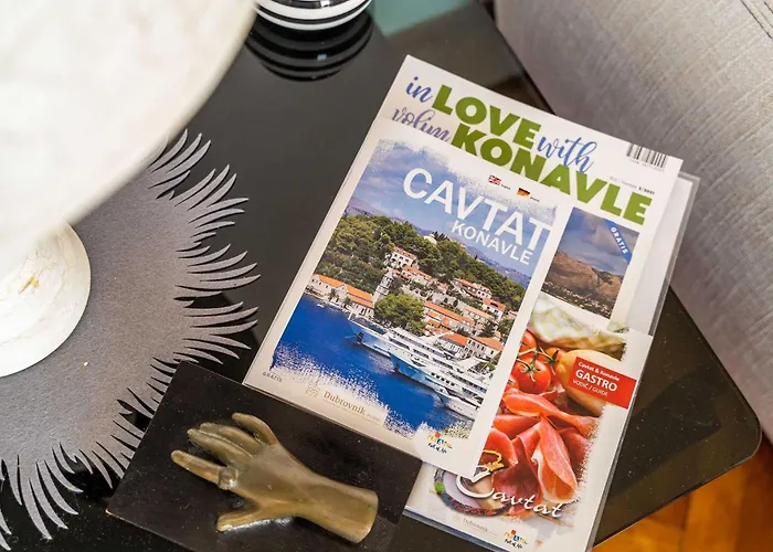 & Mara & Petrunjela - Two Bedroom With Terrace And Sea View Apartament Cavtat