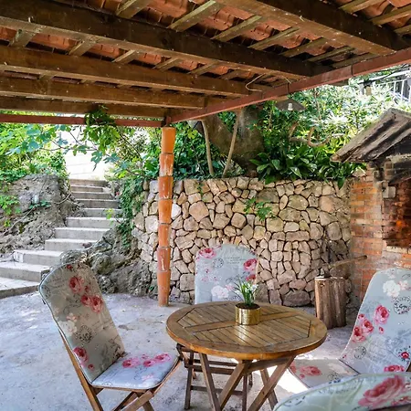 & Mara & Petrunjela - Two Bedroom With Terrace And Sea View Apartment *