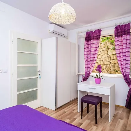 & Mara & Petrunjela - Two Bedroom With Terrace And Sea View Apartment *