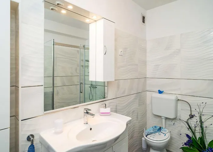 & Mara & Petrunjela - Two Bedroom With Terrace And Sea View