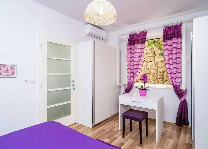 & Mara & Petrunjela - Two Bedroom With Terrace And Sea View 公寓 *