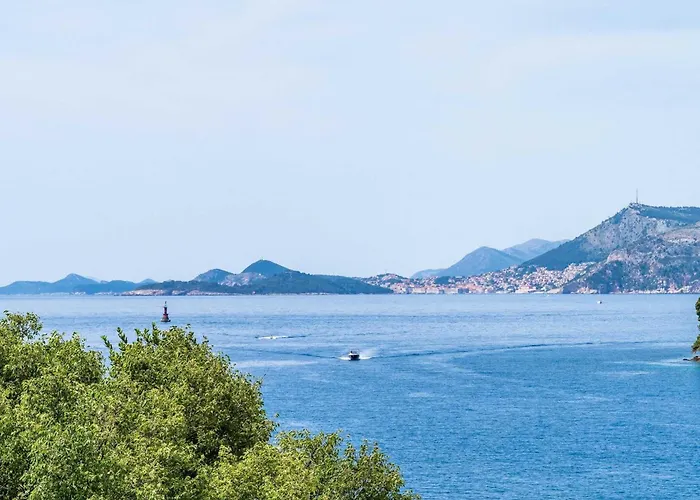 公寓 & Mara & Petrunjela - Two Bedroom With Terrace And Sea View *